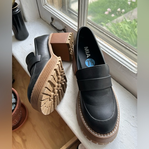 Platform loafer heels - Picture 2 of 3